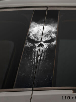 Череп Каральник чорно-білий 110